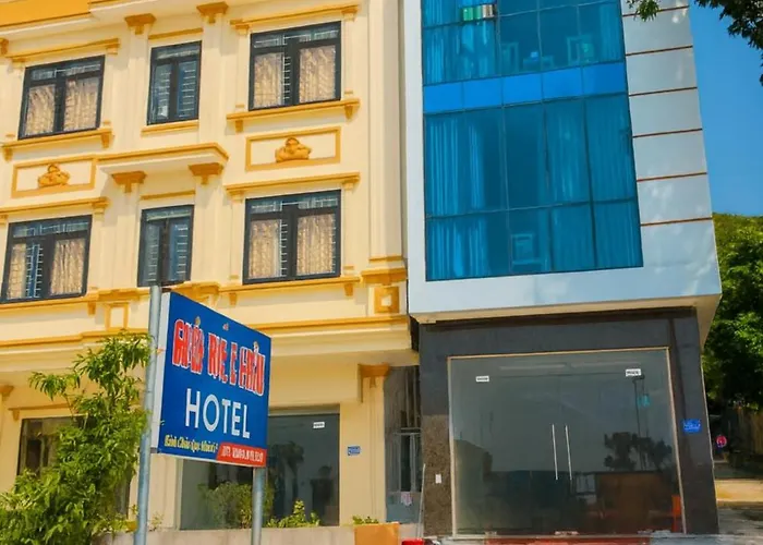 Gate Tuan Chau Hotel *