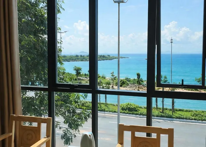 Gate Tuan Chau Hotel Ha Long